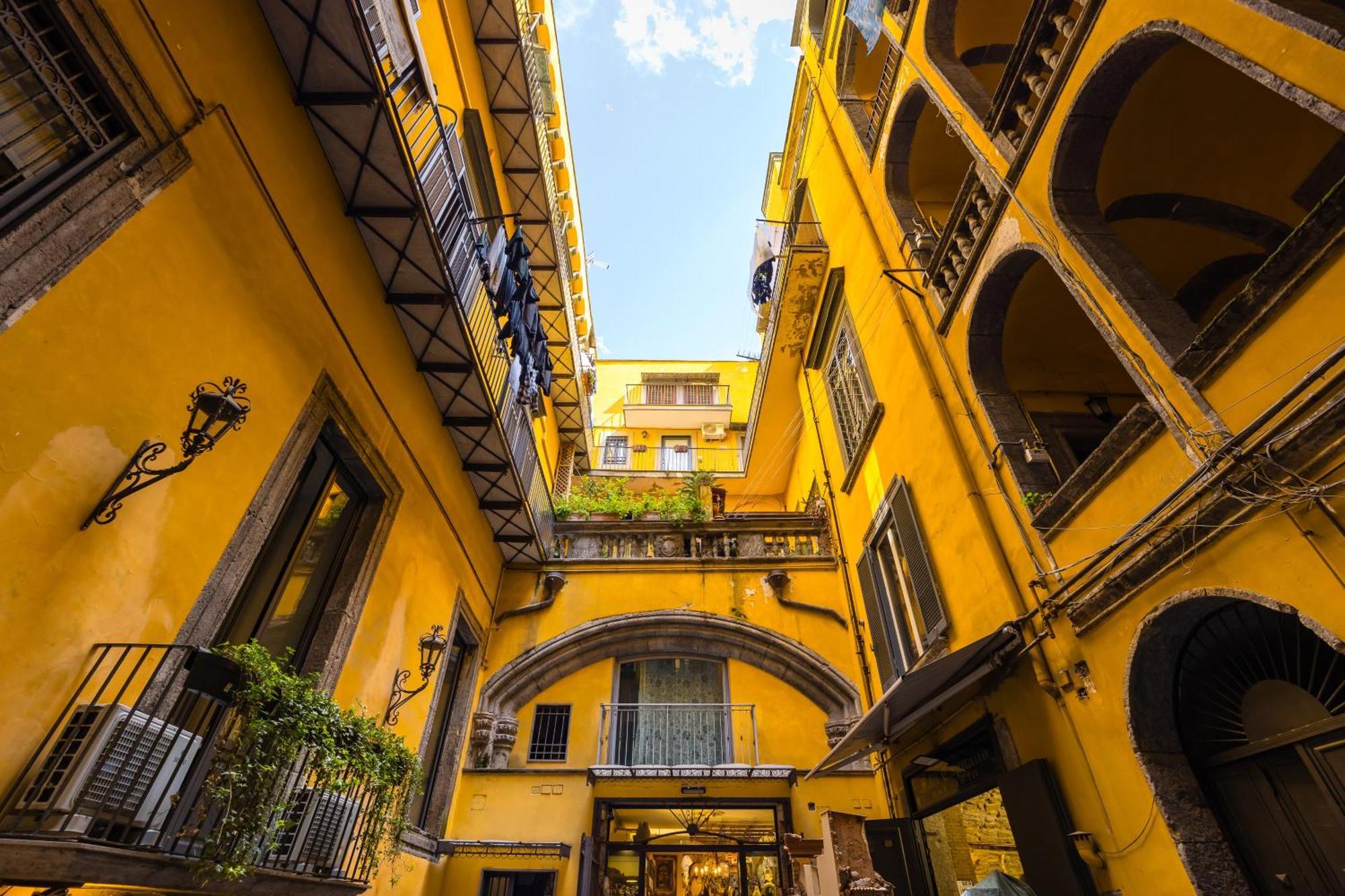 Palazzo Mormando - Modern Apartment Nápoly Kültér fotó