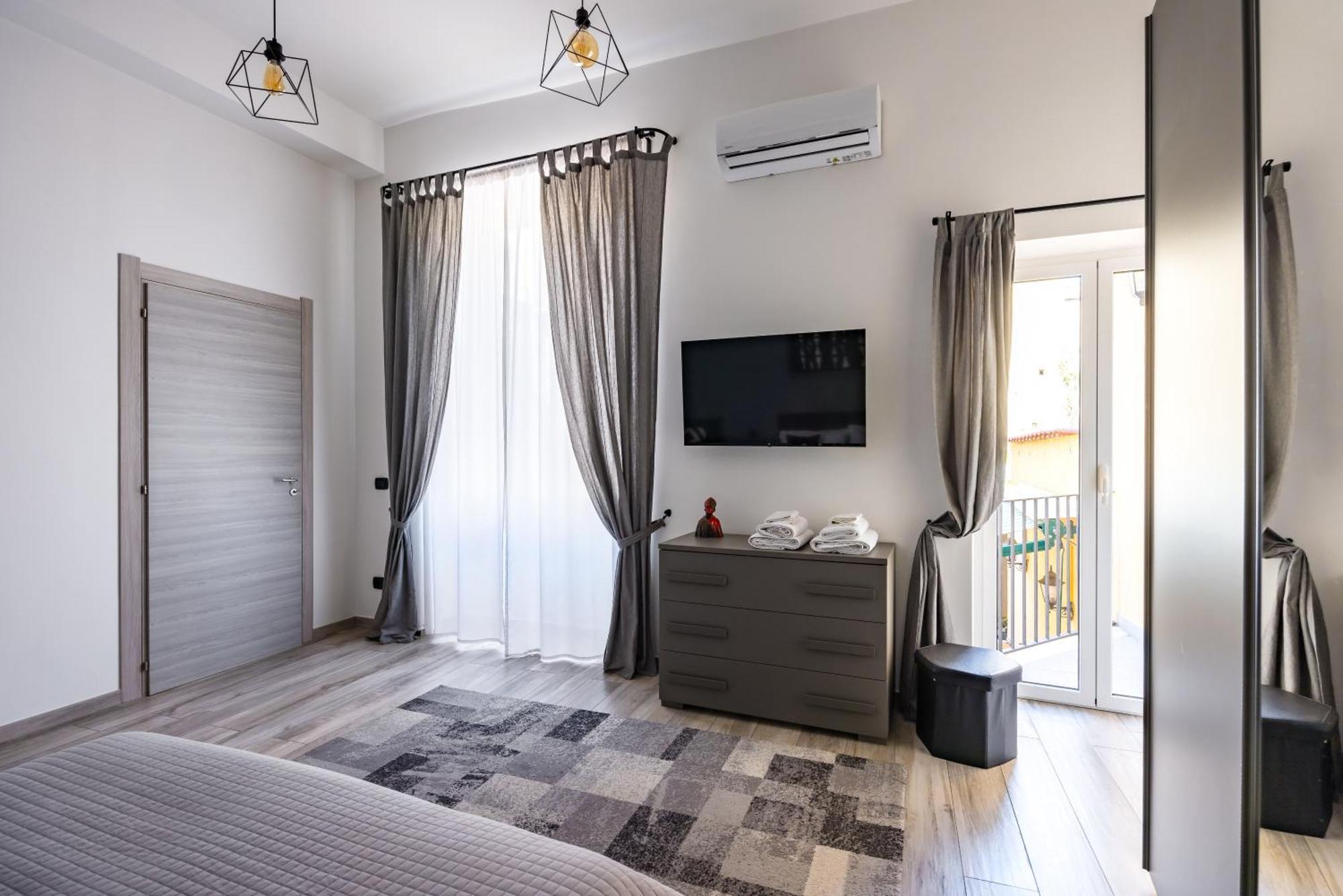 Palazzo Mormando - Modern Apartment Nápoly Kültér fotó